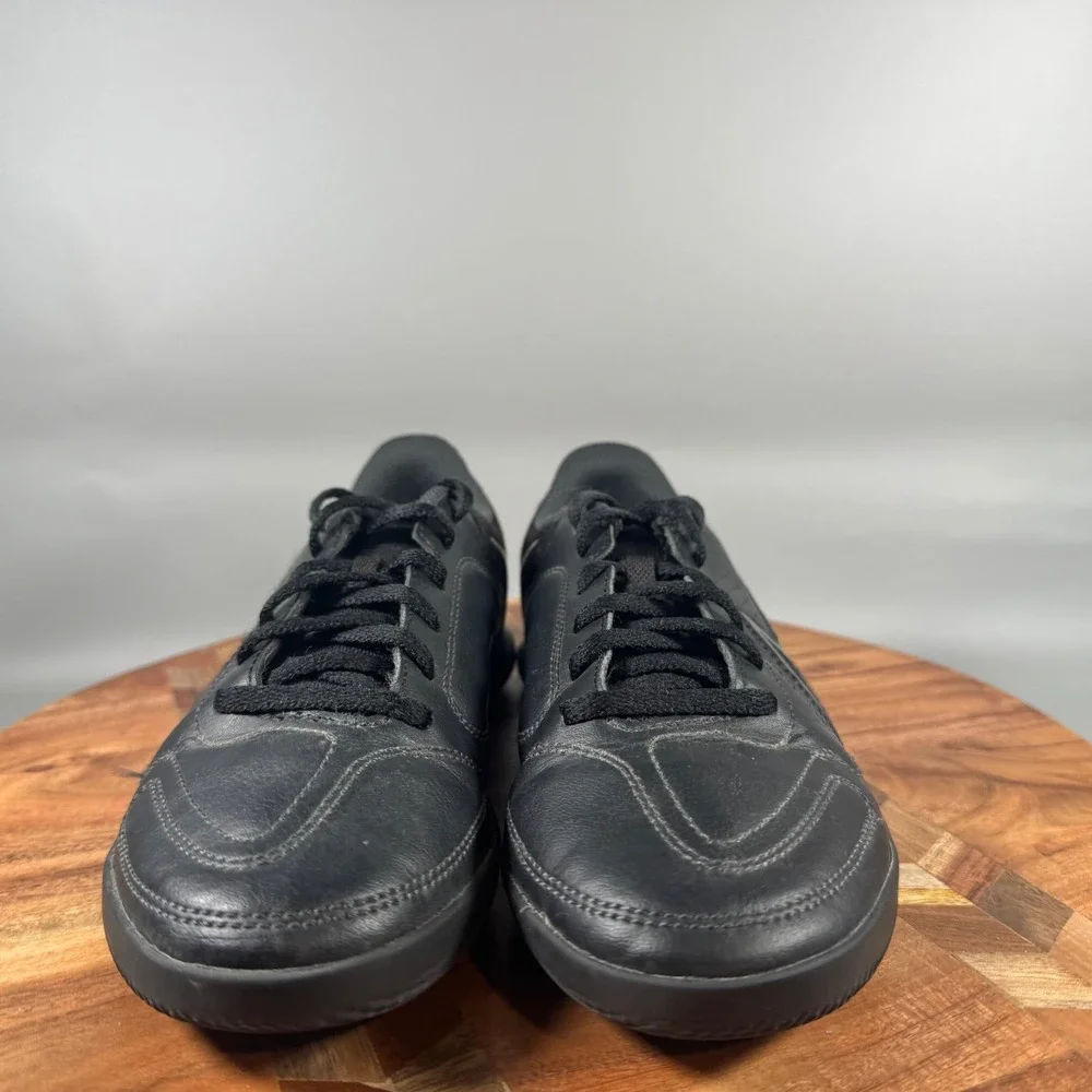 Nike very good